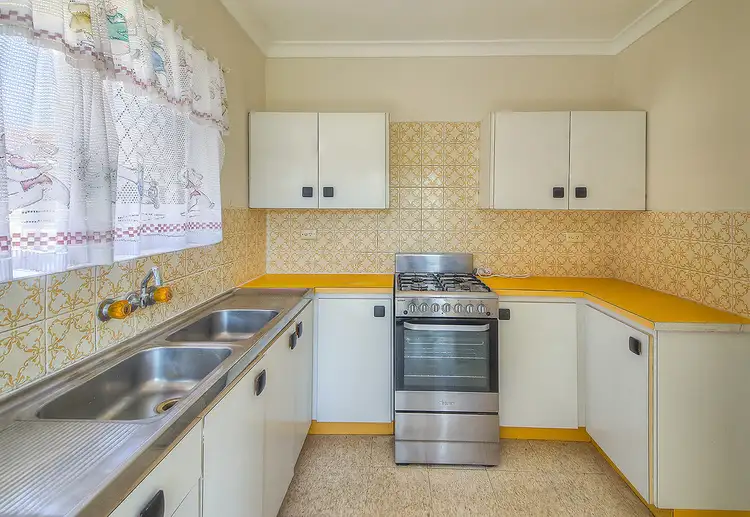 Fourth view of Homely unit listing, 10/111 Park Road, Yeronga QLD 4104