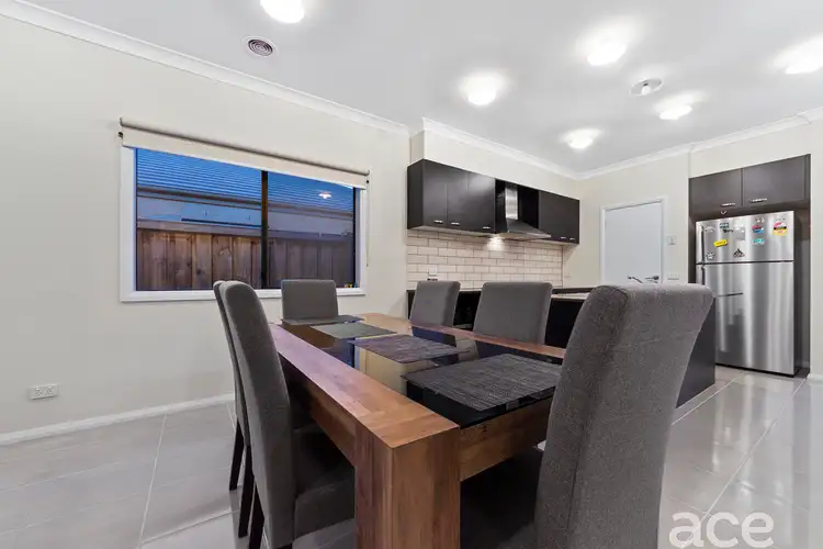 Seventh view of Homely house listing, 28 Simonson Way, Williams Landing VIC 3027