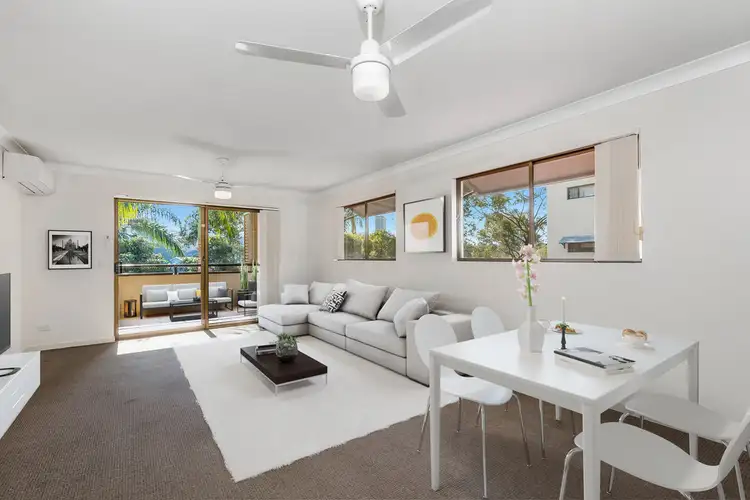 2 / 37 Dixon Street, Coolangatta QLD 4225