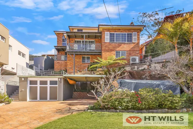 9 Benwerrin Avenue, Carss Park NSW 2221