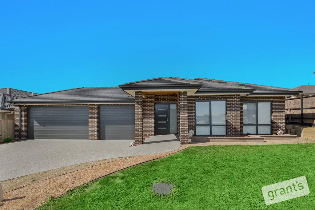Main view of Homely house listing, 7 Clearwater Vista, Narre Warren North VIC 3804