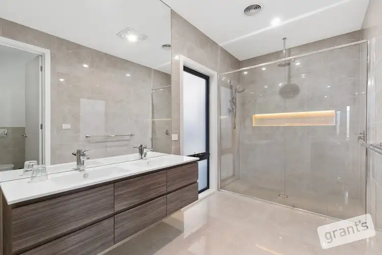 Sixth view of Homely house listing, 7 Clearwater Vista, Narre Warren North VIC 3804
