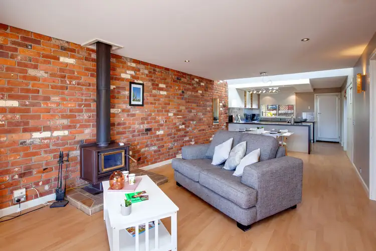Third view of Homely unit listing, 2/5 Gayview Drive, Wodonga VIC 3690