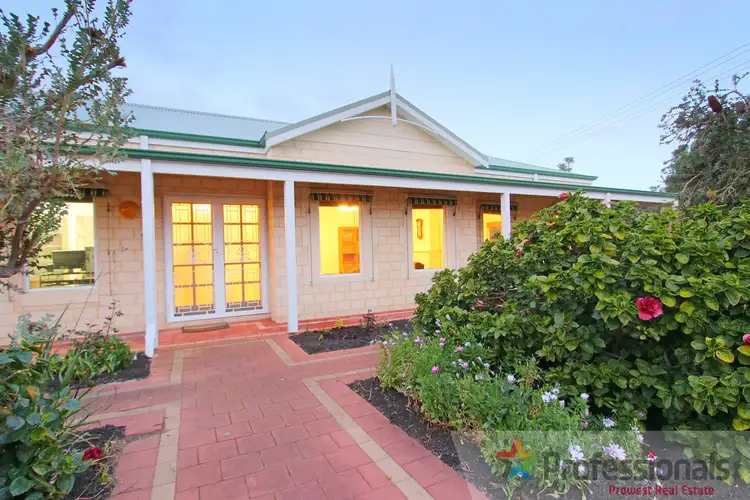 Fifth view of Homely house listing, 4 Shawood Place, Willetton WA 6155