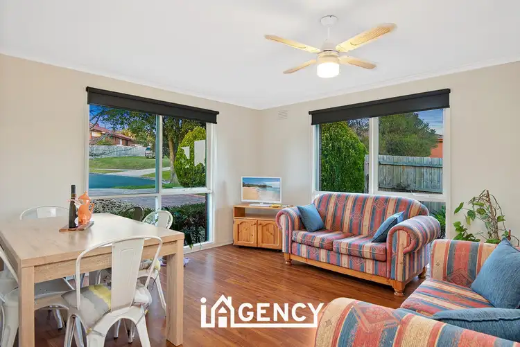 Fifth view of Homely house listing, 4 Ester Close, Endeavour Hills VIC 3802
