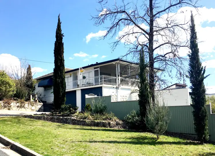 18 Highland Avenue, Tumut NSW 2720