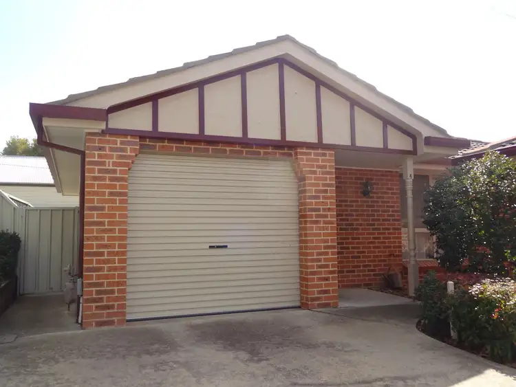4 141 Havannah Street, Bathurst NSW 2795