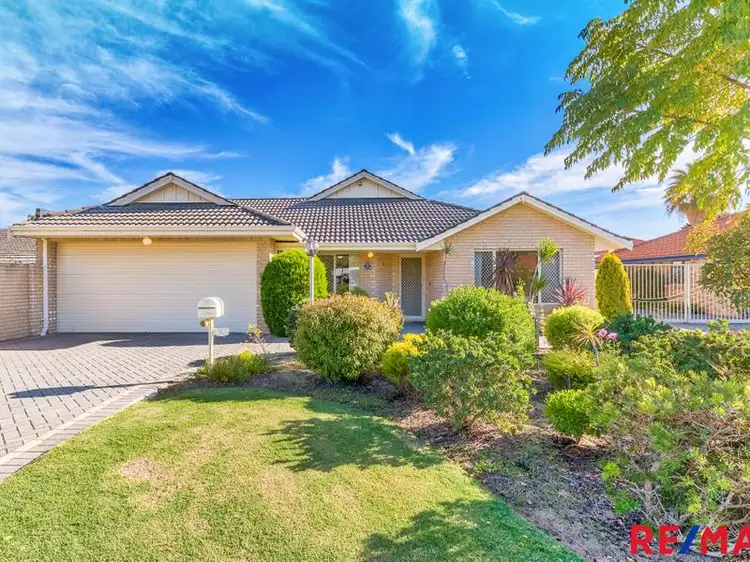 1/11 Highbury Crescent, Beckenham WA 6107
