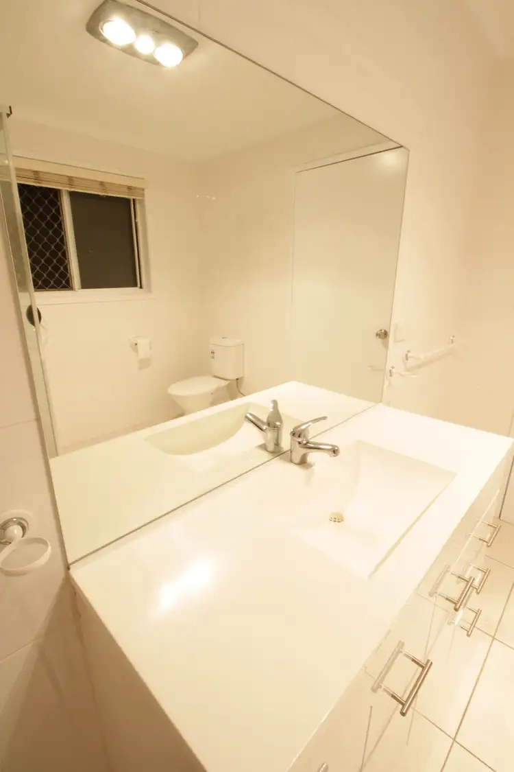 Sixth view of Homely townhouse listing, 2/38 Venner Road, Annerley QLD 4103