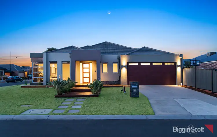 2 Gingelly Close, Point Cook VIC 3030