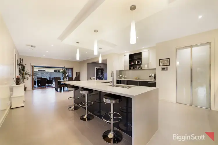 Sixth view of Homely house listing, 2 Gingelly Close, Point Cook VIC 3030