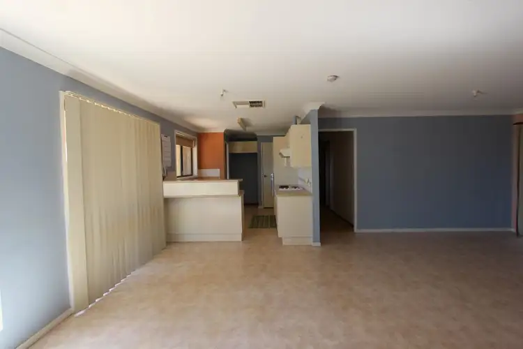 Seventh view of Homely house listing, 2 Skidmore Street, Temora NSW 2666
