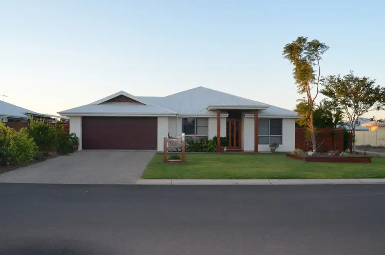54 Canterbury Road, Emerald QLD 4720
