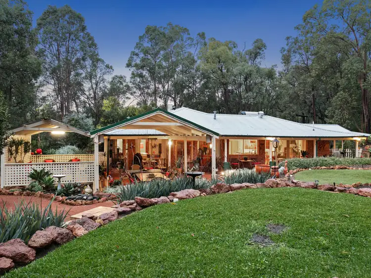 130 Elizabeth Avenue, Mundaring WA 6073