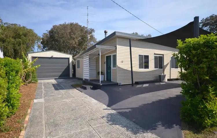12 Lilo Avenue, Budgewoi NSW 2262