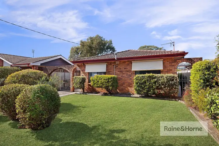 18 Sea Street, Umina Beach NSW 2257