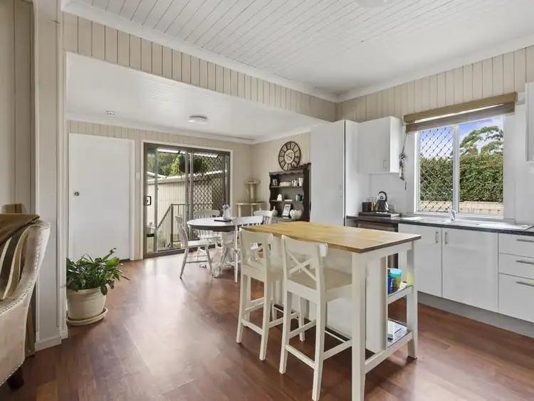 21 Warwick Street, Harristown QLD 4350