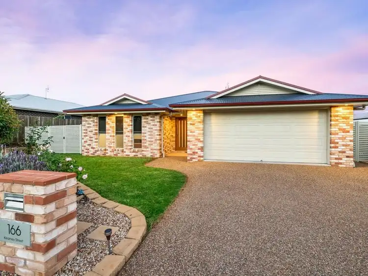 166 Kearney Street, Kearneys Spring QLD 4350