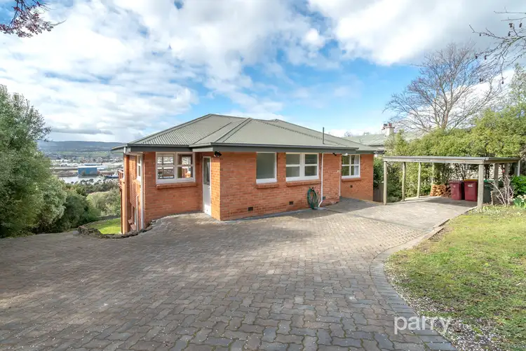 52 Forest Road, Trevallyn TAS 7250