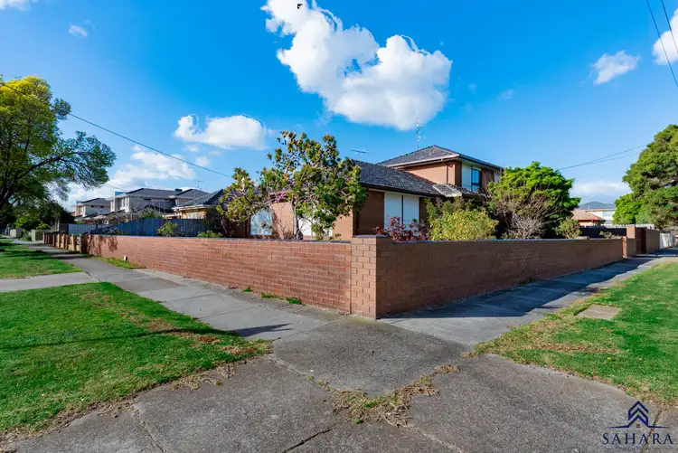 8 Kate St, St Albans VIC 3021
