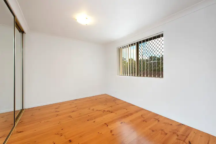 Sixth view of Homely unit listing, 5/15 Waverley Road, Taringa QLD 4068