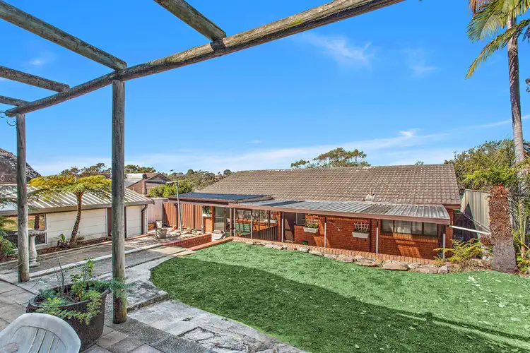 73 Urana Road, Yarrawarrah NSW 2233