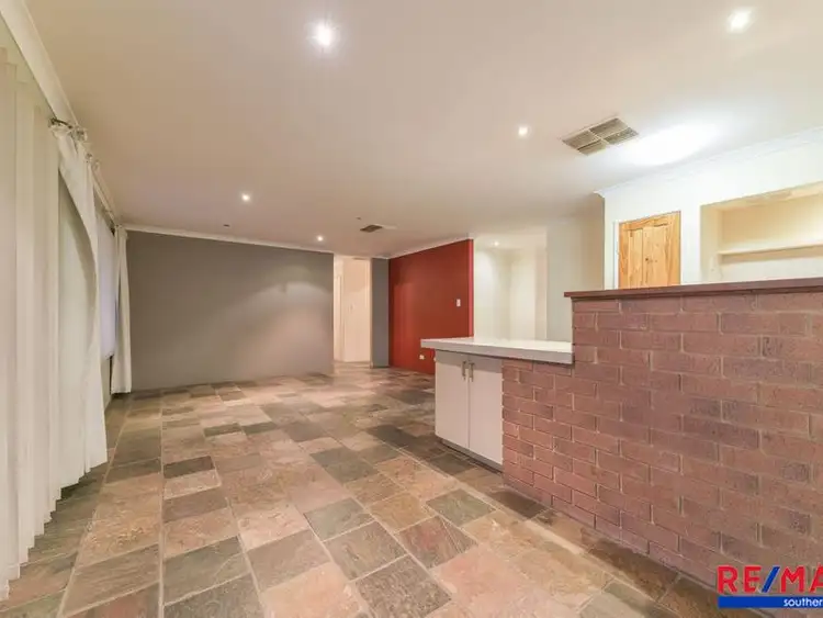 Sixth view of Homely house listing, 5 Skytown Place, Queens Park WA 6107