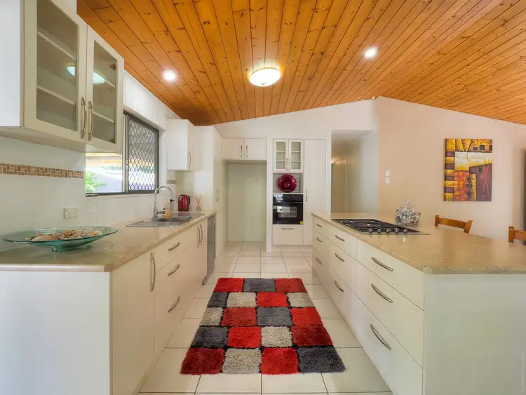 54 Dreamtime Avenue, Burrum Heads QLD 4659