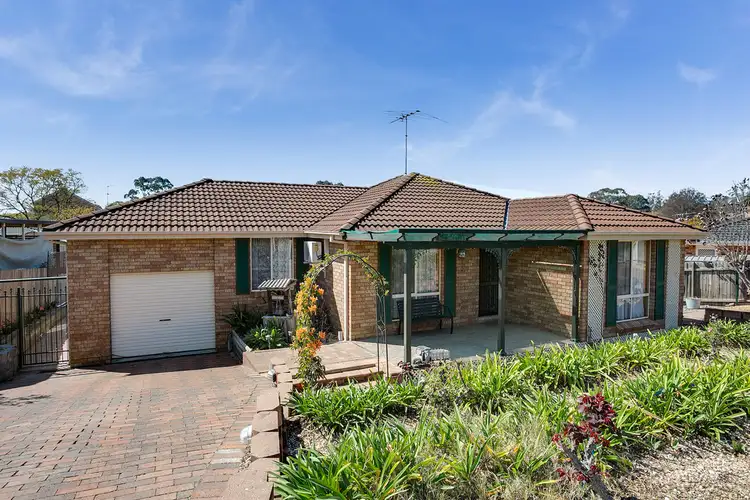 43 Donalbain Circuit, Rosemeadow NSW 2560