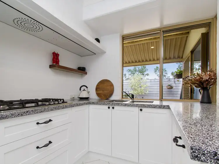 Fifth view of Homely house listing, 2/51 Dover Road, Scarborough WA 6019