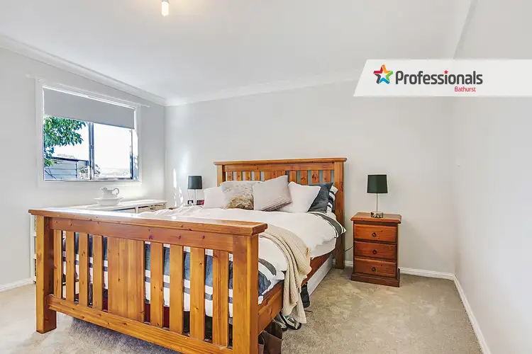 Seventh view of Homely house listing, 8 Moresby Way, West Bathurst NSW 2795
