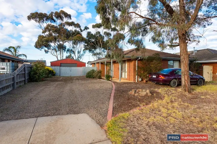 41 Denny Place, Melton South VIC 3338