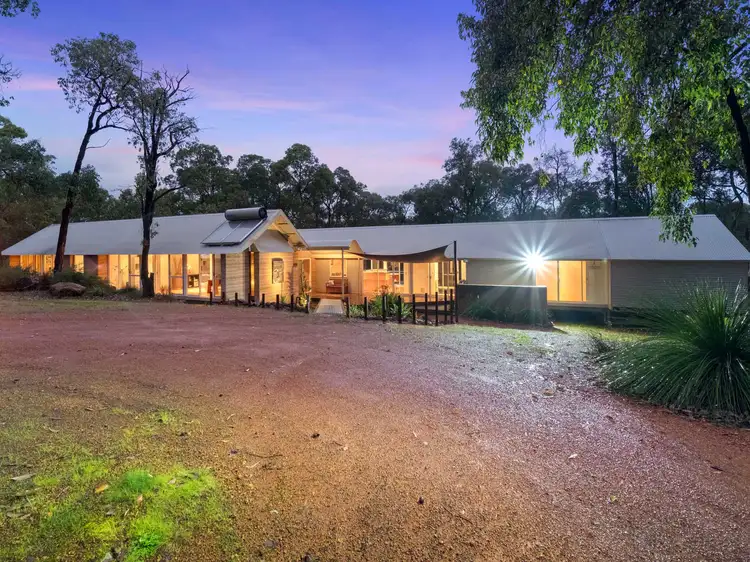 67 Lakeview Drive, Gidgegannup WA 6083
