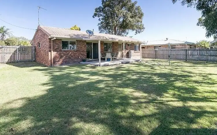 8 DEBRA COURT, Urangan QLD 4655