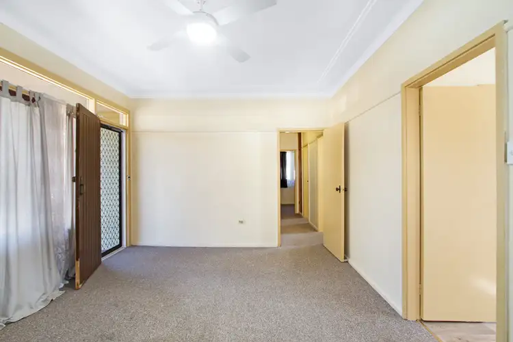 Fifth view of Homely house listing, 6 Susanne Street, Tamworth NSW 2340