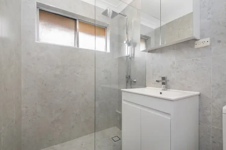 Second view of Homely unit listing, 33/17 Payne St, Mangerton NSW 2500