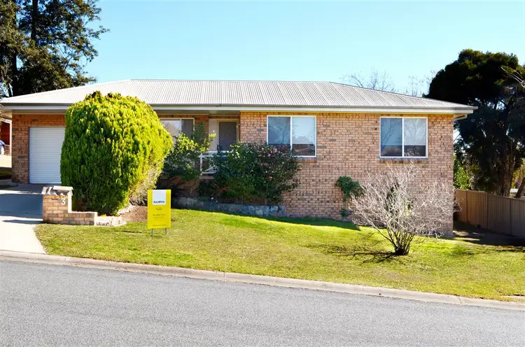 3 Hassett Street, Tumut NSW 2720