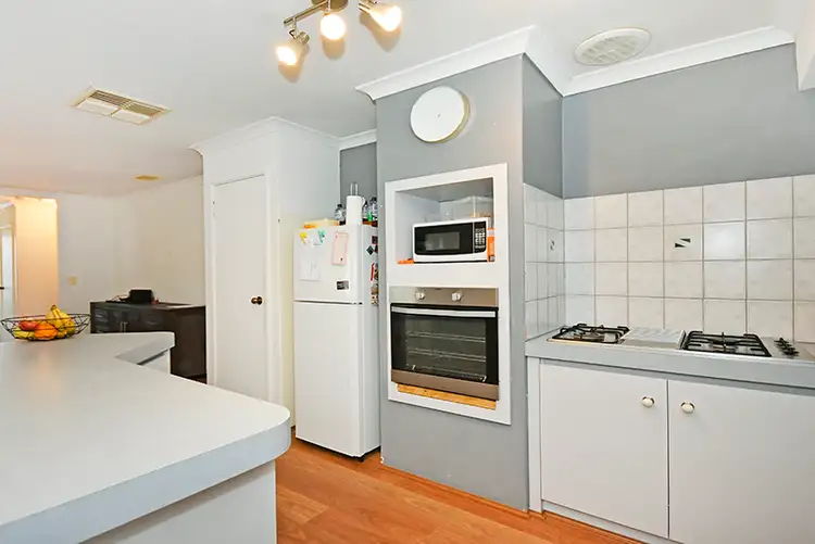 Seventh view of Homely house listing, 8 Nandup Retreat, Swan View WA 6056