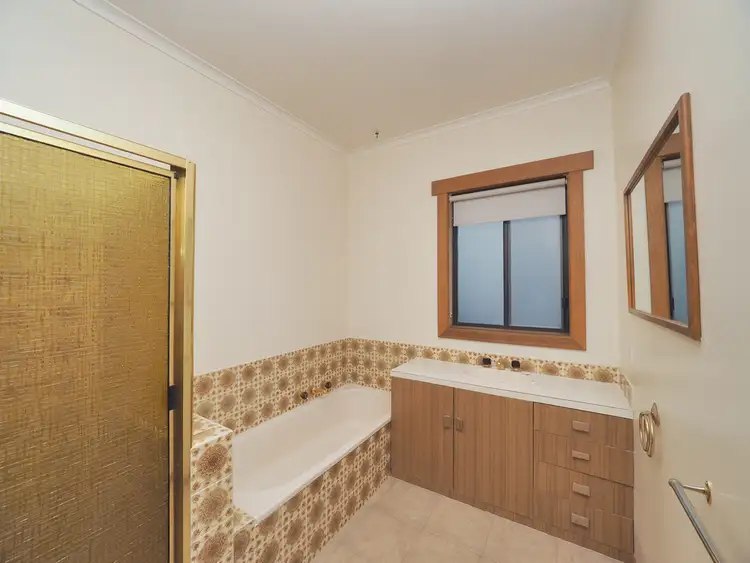 Fifth view of Homely house listing, 8 Clay Street, Ararat VIC 3377