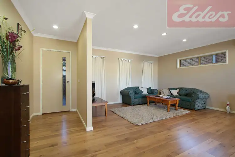 Fifth view of Homely house listing, 2/8 Charles Street, Wodonga VIC 3690
