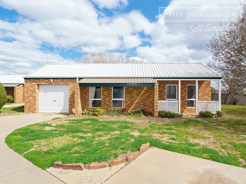 Main view of Homely unit listing, 1/47 Karoom Drive, Glenfield Park NSW 2650