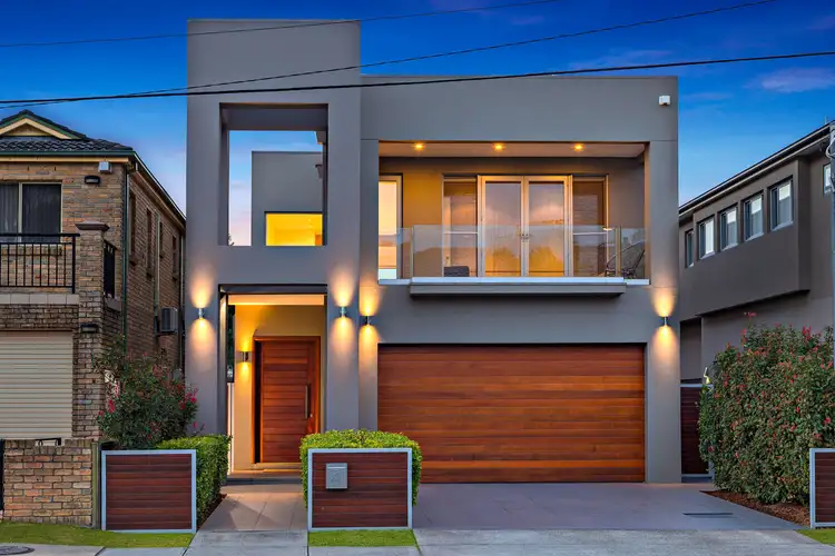4 Lyminge Road, Croydon Park NSW 2133