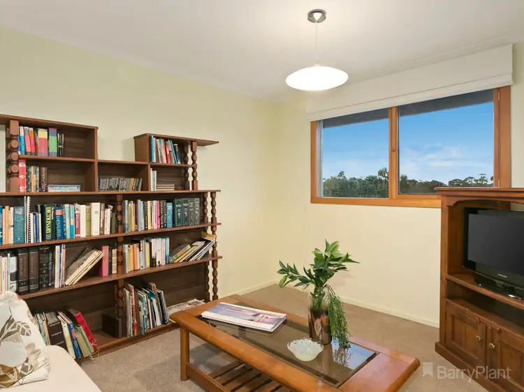 Sixth view of Homely house listing, 4 O'Neill Way, Warranwood VIC 3134