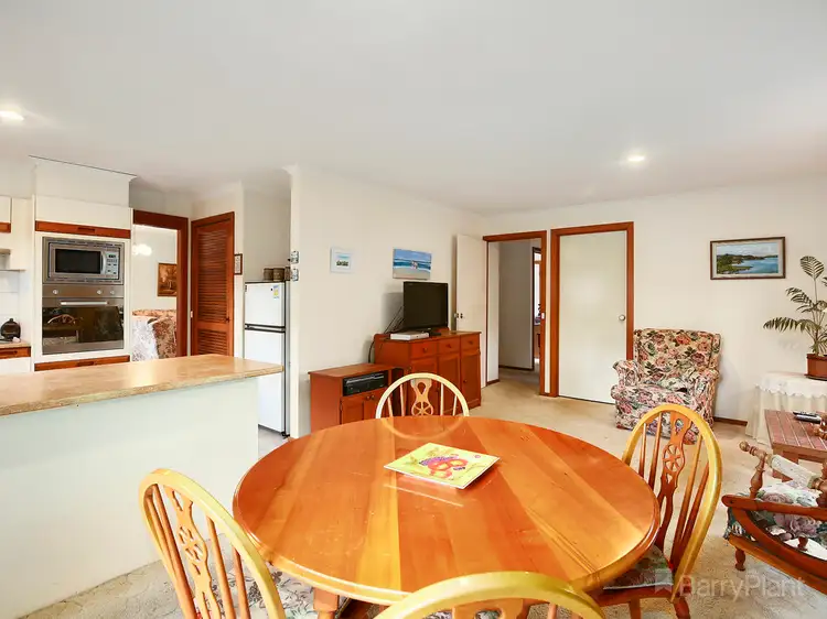 Fifth view of Homely unit listing, 2/100-108 Hull Road, Croydon VIC 3136