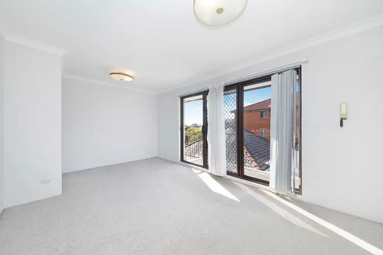 Main view of Homely unit listing, 4/67 Kensington Road, Kensington NSW 2033