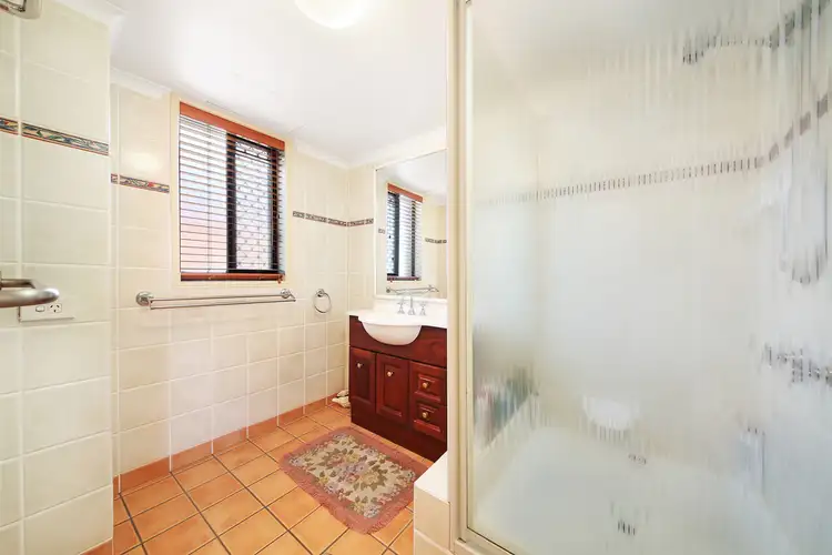 Sixth view of Homely apartment listing, 5/27 ARMRICK AVENUE, Broadbeach QLD 4218