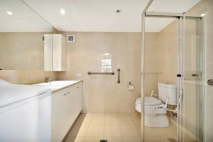 Sixth view of Homely apartment listing, 402/8 Albert Avenue, Broadbeach QLD 4218