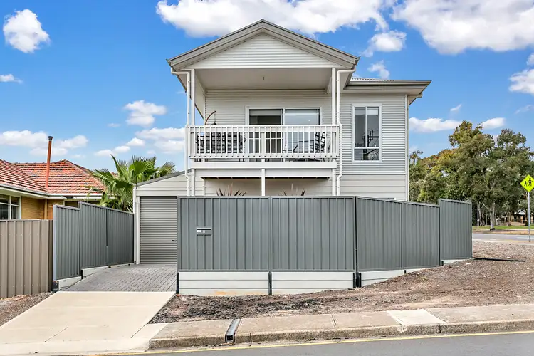 2 Salisbury Ave