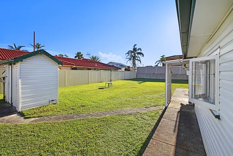 Fifth view of Homely house listing, 135 Bay Road, Blue Bay NSW 2261