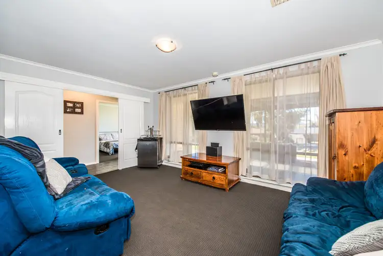 Fourth view of Homely house listing, 1 Olga Court, Morphett Vale SA 5162